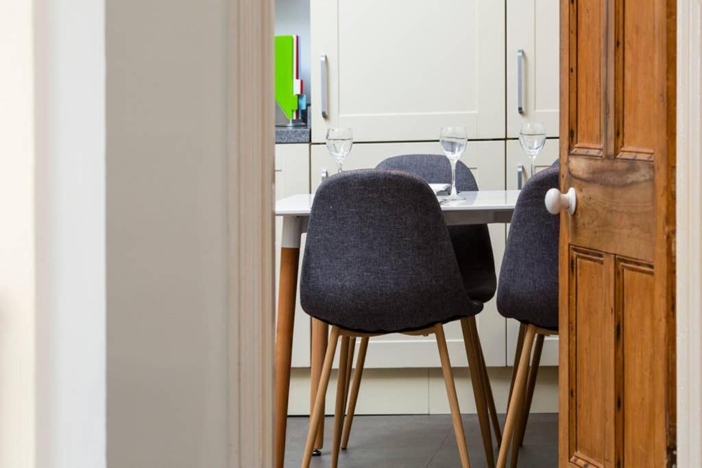 Clifton Spacious 3 Bed Apt & Parking - Simplycheckin 布里斯托 外观 照片
