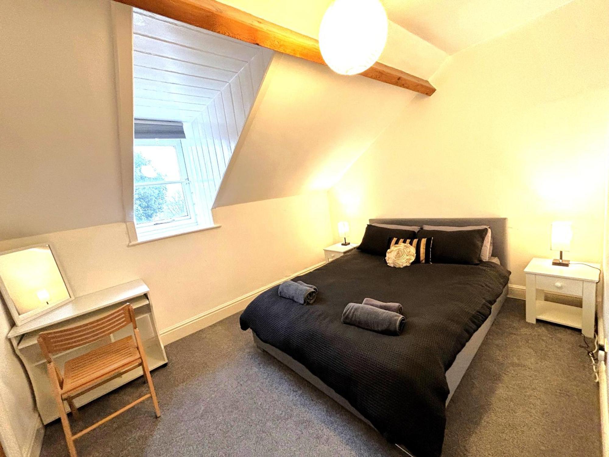 Clifton Spacious 3 Bed Apt & Parking - Simplycheckin 布里斯托 外观 照片